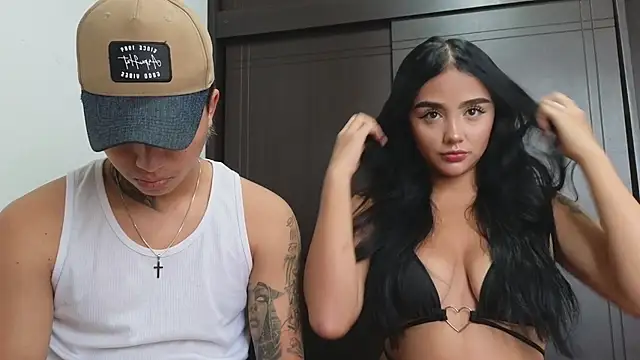 Snapshot of Thiago_x_Sahara chatting on February 27, 2025, 11:50 am Thiago x Sahara online show from February 27, 2025, 11:50 am