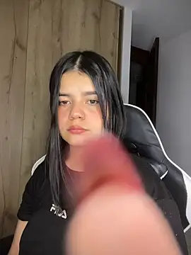 Snapshot of pretty_angela1 chatting on January 11, 2026, 1:01 am pretty angela1 online show from January 11, 2026, 1:01 am