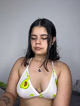 Snapshot of pretty_angela1 chatting on February 18, 2025, 2:49 am pretty angela1 online show from February 18, 2025, 2:49 am
