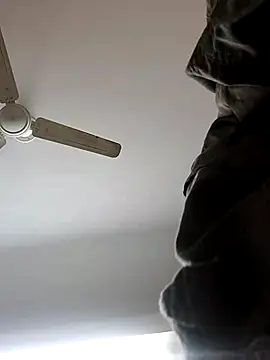 iamharryy online show from December 15, 2025, 8:14 pm