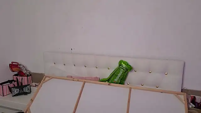 Snapshot of StellaFrost chatting on October 3, 2025, 3:02 pm StellaFrost online show from October 3, 2025, 3:02 pm