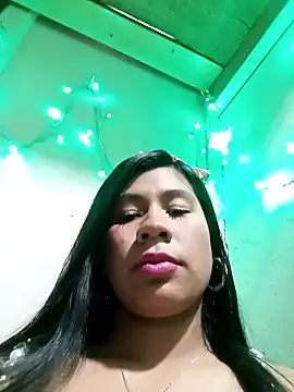 Snapshot of Pamelamilkk_1007 chatting on January 16, 2025, 12:45 am Pamelamilkk 1007 online show from January 16, 2025, 12:45 am