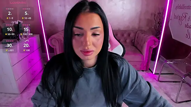 Snapshot of evanew_ chatting on September 9, 2025, 4:27 pm evanew online show from September 9, 2025, 4:27 pm