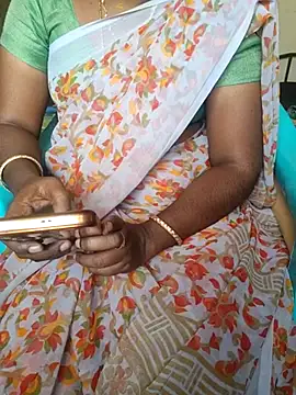 Snapshot of Tamil_roja69 chatting on March 7, 2025, 6:46 am Tamil roja69 online show from March 7, 2025, 6:46 am