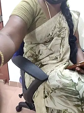 Snapshot of Tamil_roja69 chatting on October 31, 2025, 1:30 pm Tamil roja69 online show from October 31, 2025, 1:30 pm