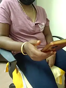 Snapshot of Tamil_roja69 chatting on November 10, 2025, 1:38 pm Tamil roja69 online show from November 10, 2025, 1:38 pm