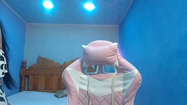 Coral0403 online show from January 16, 2026, 4:11 pm