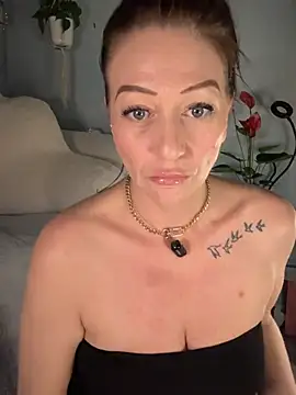 AlessasRoom online show from March 5, 2026, 7:49 am