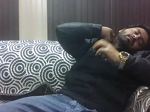 Snapshot of indihotguy chatting on January 17, 2026, 2:20 pm indihotguy online show from January 17, 2026, 2:20 pm