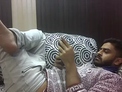 Snapshot of indihotguy chatting on February 6, 2026, 10:44 am indihotguy online show from February 6, 2026, 10:44 am