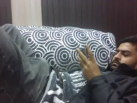 Snapshot of indihotguy chatting on February 5, 2026, 2:35 pm indihotguy online show from February 5, 2026, 2:35 pm