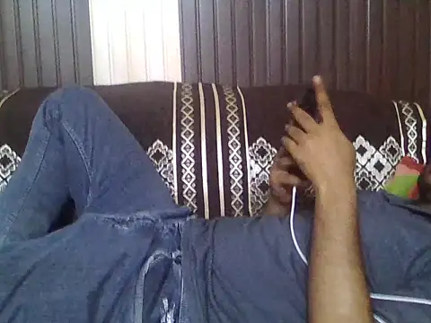 indihotguy online show from May 17, 2026, 3:17 am