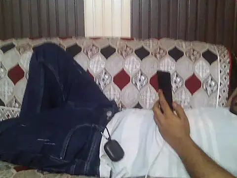 indihotguy online show from May 21, 2026, 2:42 am