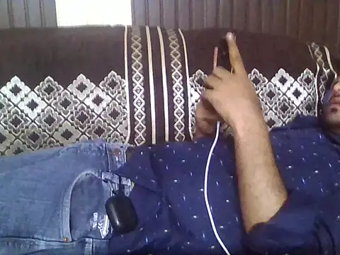 indihotguy online show from May 14, 2026, 11:40 am