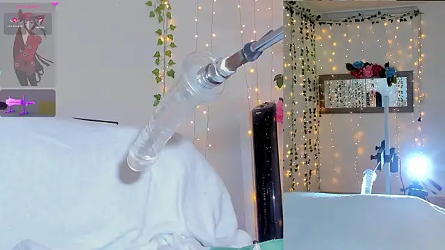 Maria Jones  online show from March 11, 2025, 4:41 am