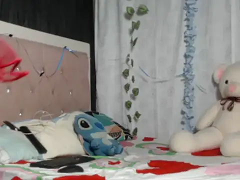 khiara2001 online show from June 20, 2026, 1:54 am