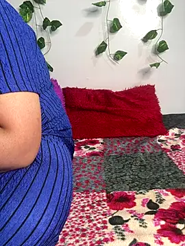 tanvihot2 online show from October 12, 2025, 3:24 pm