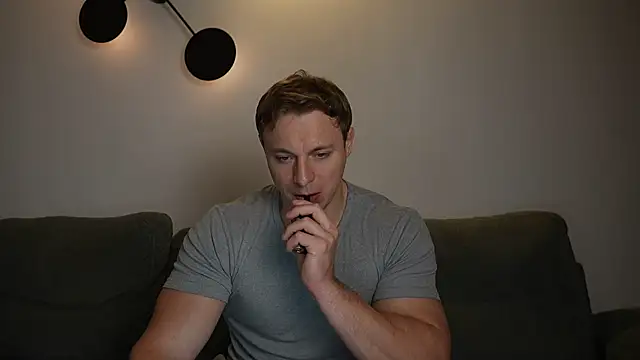 o r b i t online show from April 15, 2026, 4:33 pm