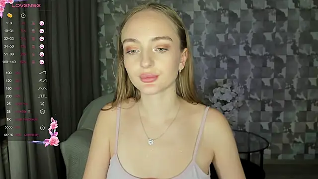 Snapshot of A_delina chatting on February 8, 2025, 9:36 pm A delina online show from February 8, 2025, 9:36 pm