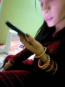 insta hotpair online show from December 25, 2024, 4:54 pm