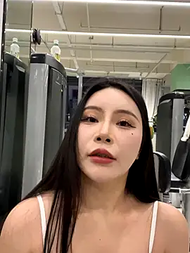 Caicai-a online show from December 5, 2025, 3:32 pm