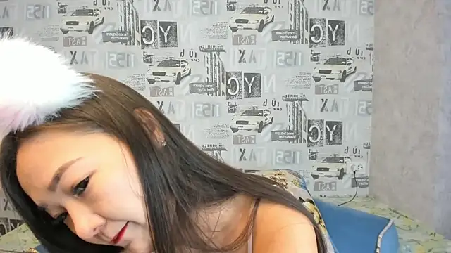 zimgil online show from September 8, 2025, 7:35 pm