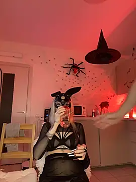 SOFYandMIKE online show from October 21, 2025, 5:45 pm