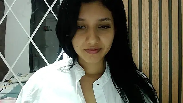 Snapshot of emmariders2 chatting on February 9, 2025, 11:36 pm emmariders2 online show from February 9, 2025, 11:36 pm