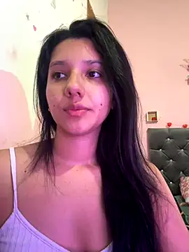 Snapshot of emmariders2 chatting on October 18, 2025, 9:39 pm emmariders2 online show from October 18, 2025, 9:39 pm