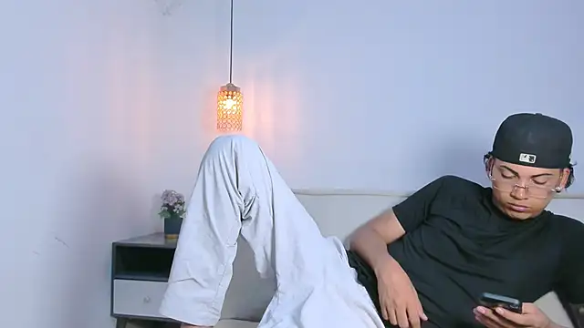 Br4ndxpimm online show from March 25, 2026, 4:17 pm