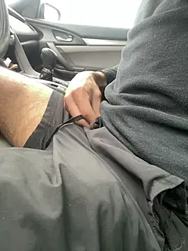 MrLatinKing online show from December 31, 2024, 6:46 pm