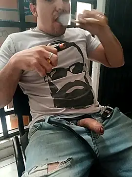 chinoxxx online show from December 22, 2025, 8:53 pm