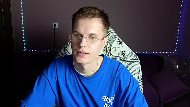 Leonnextdoor online show from December 29, 2024, 7:39 am