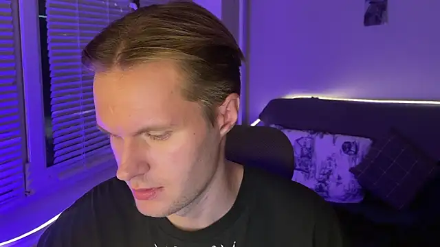 Leonnextdoor online show from January 14, 2026, 8:56 pm