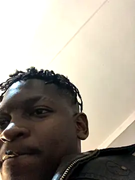 Redfucks333 online show from October 1, 2025, 9:18 pm