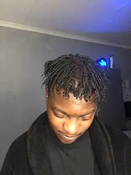 Redfucks333 online show from April 22, 2026, 9:21 pm