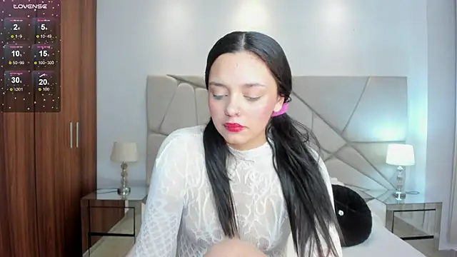 Snapshot of amelia_cherry chatting on February 8, 2025, 11:44 am amelia cherry online show from February 8, 2025, 11:44 am