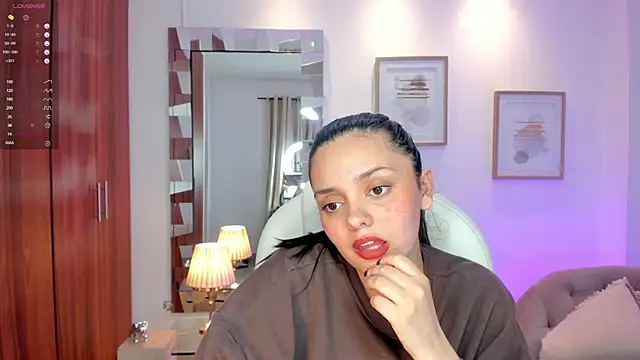 Snapshot of amelia_cherry chatting on March 13, 2025, 5:39 pm amelia cherry online show from March 13, 2025, 5:39 pm