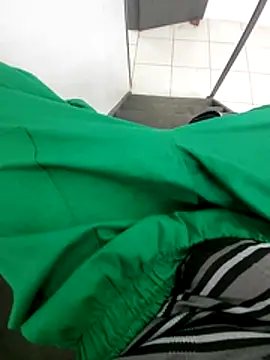 Snapshot of tesaodaweb chatting on December 23, 2025, 11:09 am tesaodaweb online show from December 23, 2025, 11:09 am