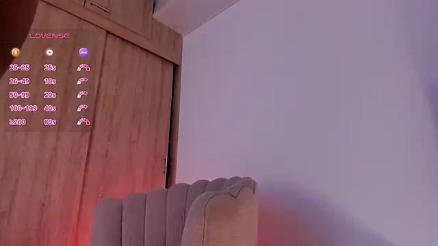 Snapshot of caroliinna_ chatting on July 3, 2026, 1:34 am caroliinna online show from July 3, 2026, 1:34 am