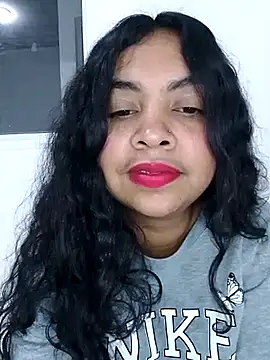 Snapshot of Brendabluee chatting on January 7, 2025, 1:38 am Brendabluee online show from January 7, 2025, 1:38 am