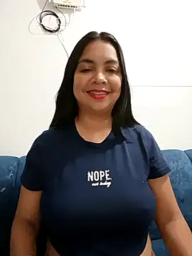 Snapshot of Brendabluee chatting on February 21, 2026, 9:06 pm Brendabluee online show from February 21, 2026, 9:06 pm