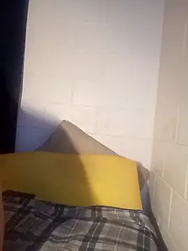 k1oudE online show from February 25, 2026, 12:38 pm