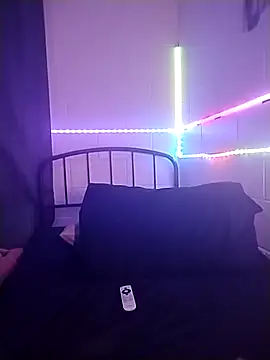 k1oudE online show from April 5, 2026, 6:36 pm