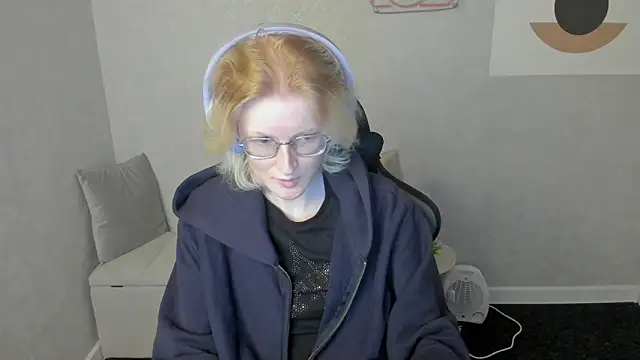 ElizabethHarpper online show from September 13, 2025, 8:14 am