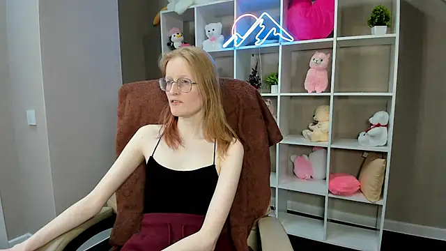 ElizabethHarpper online show from January 30, 2025, 11:22 am