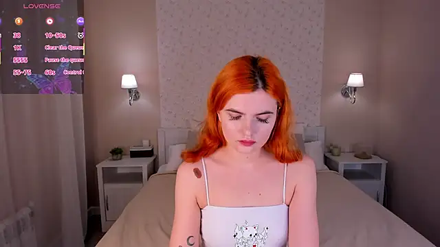 CharlotteMitchell online show from November 13, 2025, 9:35 am