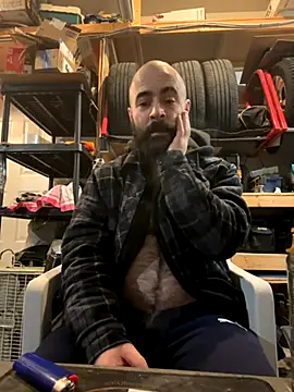 Snapshot of Faded-Solo chatting on November 19, 2025, 4:01 am Faded-Solo online show from November 19, 2025, 4:01 am