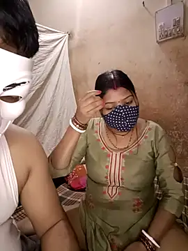 Hot muskaan online show from March 9, 2025, 12:53 pm