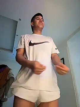 Snapshot of Angel_Khouri chatting on January 19, 2026, 4:38 am Angel Khouri online show from January 19, 2026, 4:38 am